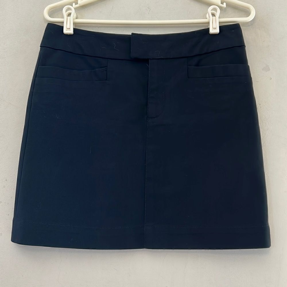 Banana Republic black mini skirt Size 8 EUC
